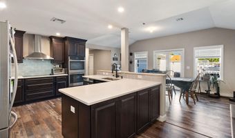 833 Ocean Ave, Beachwood, NJ 08722