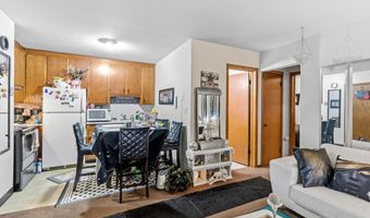 752 Southview Dr, Anoka, MN 55303