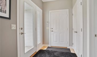 255 Bonnie Ln, Aurora, OH 44202