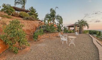 15718 Creek Hills Rd, El Cajon, CA 92021