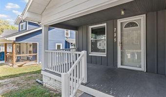 725 Park Dr, Alton, IL 62002