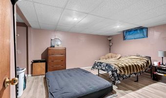 1424 W WEILAND Ln, Appleton, WI 54914