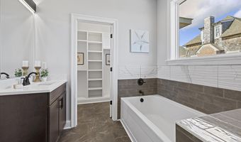 371 Narrow Shore Rd, Aydlett, NC 27916