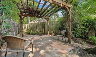 8109 BAINBRIDGE Rd, Alexandria, VA 22308