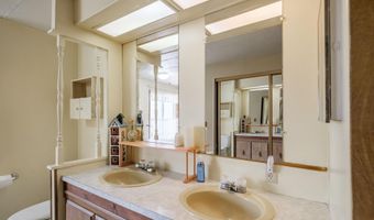 3800 Mountain View Dr SE 33, Albany, OR 97322