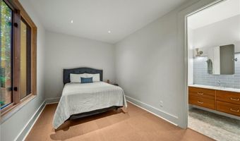 46 W Elvendon Dr, Bella Vista, AR 72715