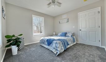 406 S Raccoon Rd, Austintown, OH 44515