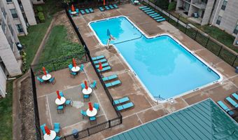 3 CANTERBURY Sq 402, Alexandria, VA 22304