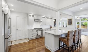 1420 CENTER St, Albany, OR 97322