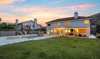 29504 Woodbrook Dr, Agoura Hills, CA 91301