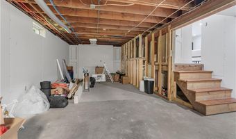 1067 Great Rd, Lincoln, RI 02865