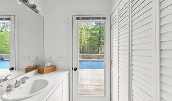 23 Laurel Hill Ln, Amagansett, NY 11930