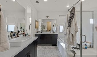 2683 5th St, Alameda, CA 94501