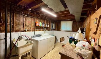 188 150th St W, Apple Valley, MN 55124