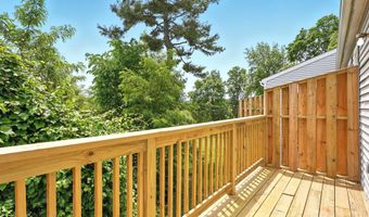 27 Pheasant Run 27, Cromwell, CT 06416