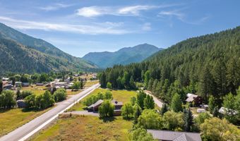 308 GREYS RIVER Rd, Alpine, WY 83128