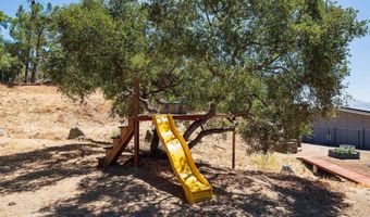 2855 N Victoria Dr, Alpine, CA 91901