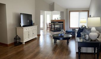 230 Broadmore Cir, Angola, IN 46703