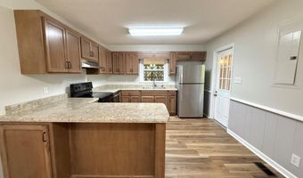220 High St, Adel, GA 31620