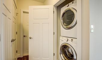 1107 S WALTER REED Dr 302, Arlington, VA 22204