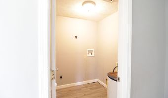 511 E 17th St, Alma, GA 31510
