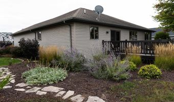 W6548 ETHAN Drive, Appleton, WI 54915