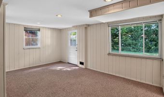 5915 RYLAND Dr, Bethesda, MD 20817