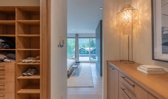 100 E Cooper Ave 11, Aspen, CO 81611