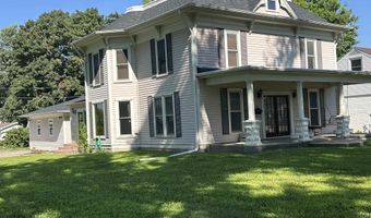 911 Pine St, Atlantic, IA 50022
