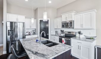 1411 S 7th St, Adel, IA 50003