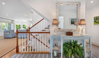 169 Wellington Ave, Newport, RI 02840
