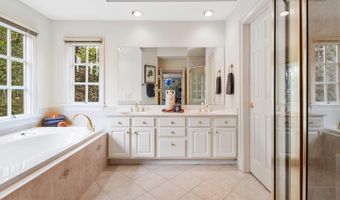 4831 26TH St N, Arlington, VA 22207