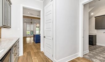 9352 Inniswylde Dr, Baton Rouge, LA 70809
