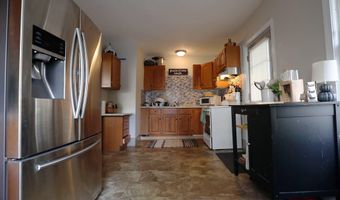41 Dunn St, Auburn, ME 04210