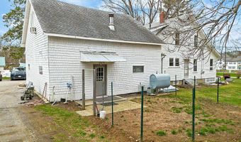 585 Riverside Dr, Augusta, ME 04330