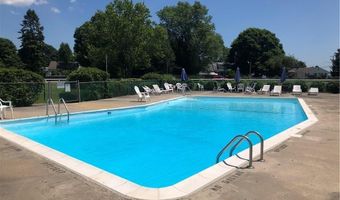 25 Riverside Dr B9, Clinton, CT 06413
