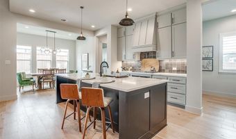 510 Eagle Ct E, Aledo, TX 76008