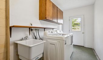 1015 Oneida Cir, Ashland, OR 97520