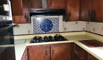 1721 Arcadian St, Savannah, GA 31405