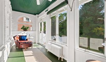 2800 S ARLINGTON RIDGE Rd, Arlington, VA 22202