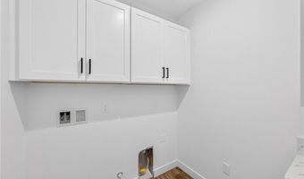 18620 SYMERON Rd, Apple Valley, CA 92307