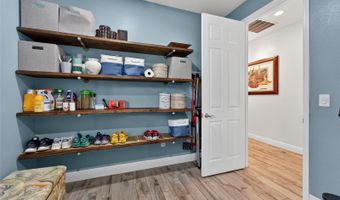 623 WINTERSIDE Dr, Apollo Beach, FL 33572