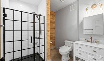 31 Lilac St, Asheville, NC 28806