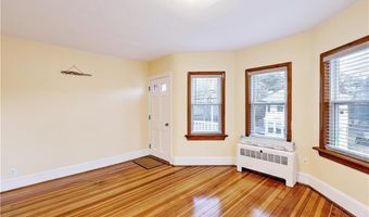 509 Middle Highway Hwy 2, Barrington, RI 02806