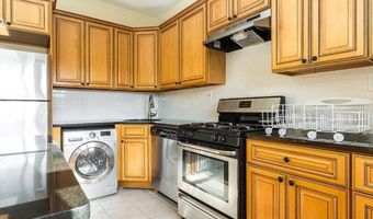30 W 29TH St 2/3, Bayonne, NJ 07002