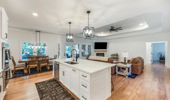 336 Somerset Dr, Appomattox, VA 24522