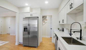 3135 14TH St S, Arlington, VA 22204