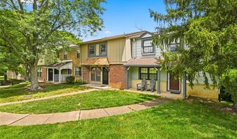 13322 Hiddendale Ln, Ballwin, MO 63021