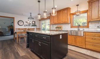 3021 Pinewood Ln NE, Alexandria, MN 56308