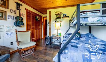 40 Absoraka Dr, Cody, WY 82414